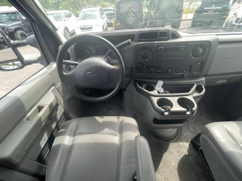 2014 Ford E-Series E-150