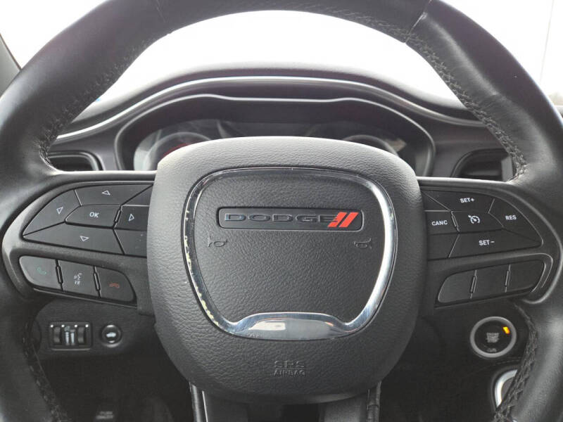 2017 Dodge Challenger SXT