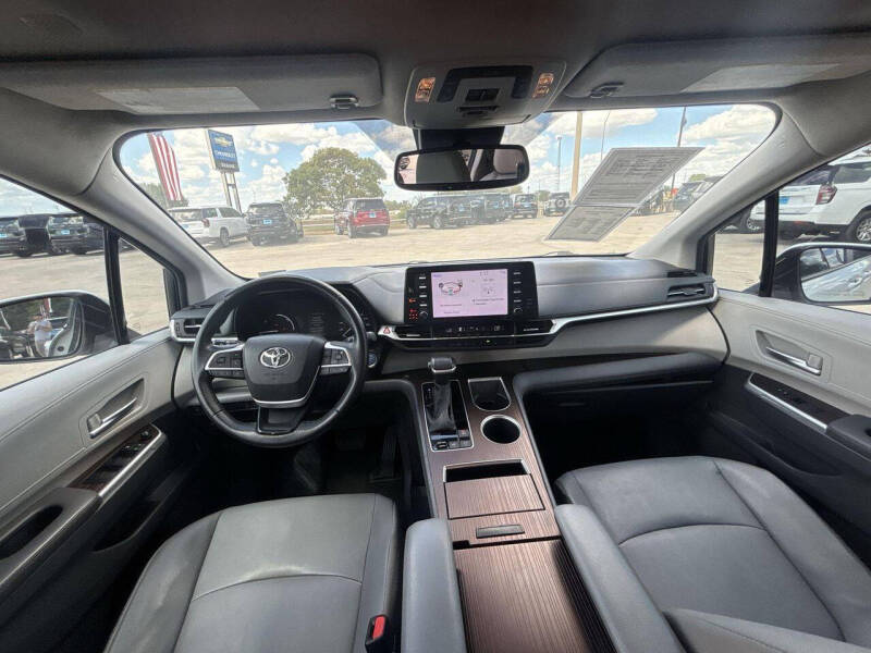 2023 Toyota Sienna