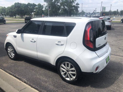 2017 Kia Soul +