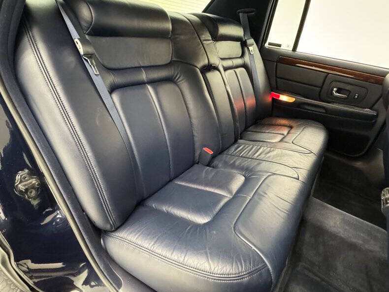 1997 Cadillac DeVille D'elegance