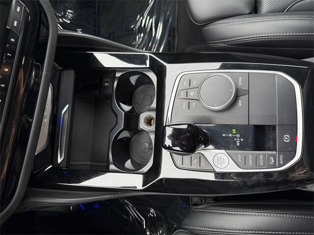 2023 BMW X4 xDrive30i