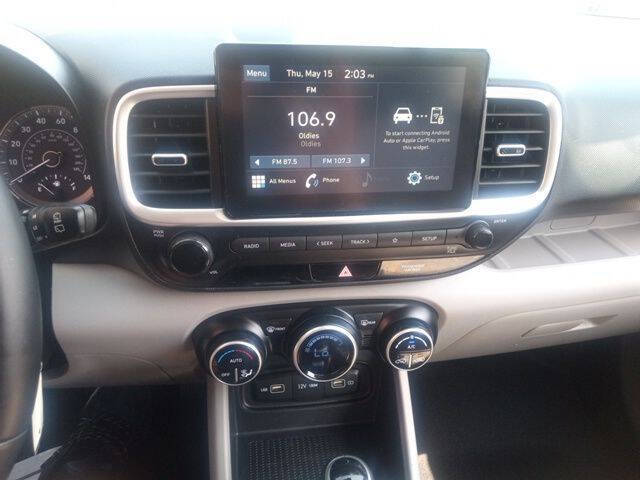 2022 Hyundai Venue SEL