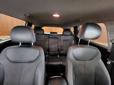 2020 Hyundai Santa Fe SE