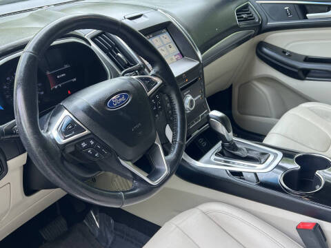 2018 Ford Edge Titanium
