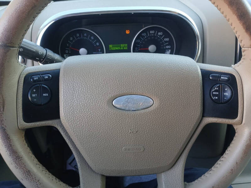 2008 Ford Explorer XLT