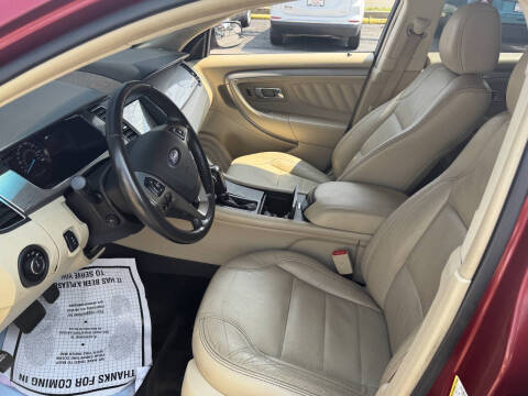 2016 Ford Taurus SEL