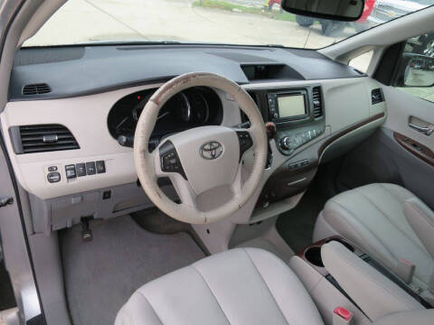 2014 Toyota Sienna