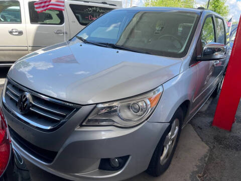 2009 Volkswagen Routan SEL Premium