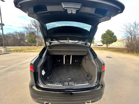 2020 Jaguar F-PACE 25t Premium