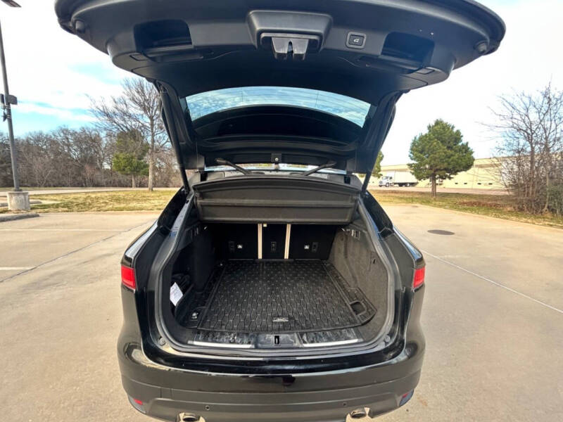 2020 Jaguar F-PACE 25t Premium