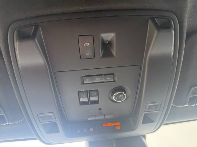 2017 Cadillac Escalade ESV Platinum