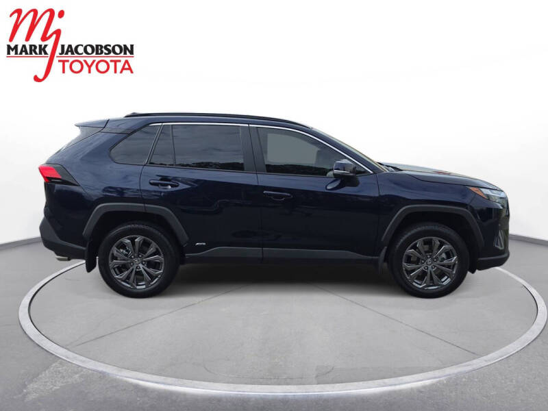 2024 Toyota RAV4 Hybrid XLE Premium