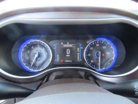 2017 Chrysler Pacifica Touring-L