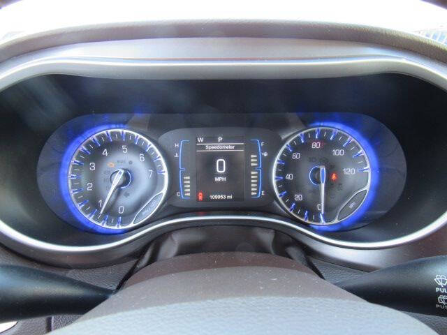 2017 Chrysler Pacifica Touring-L