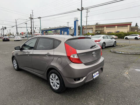 2017 Hyundai Accent SE