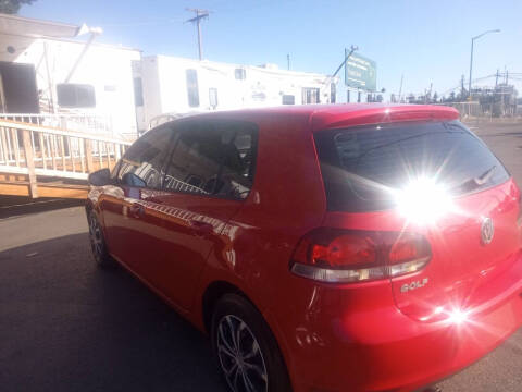 2011 Volkswagen Golf 2.5L PZEV