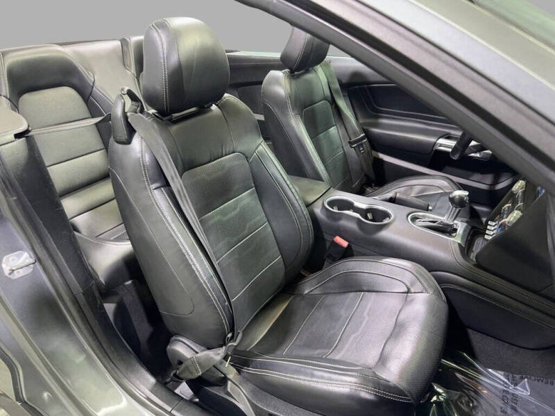 2022 Ford Mustang EcoBoost Premium