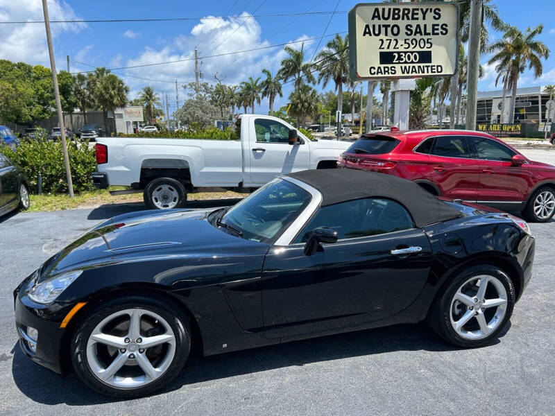 2008 Saturn Sky Roadster photo 2