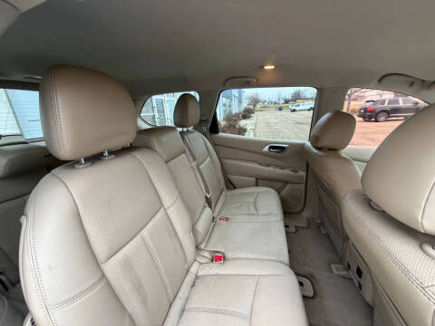 2014 Nissan Pathfinder Platinum
