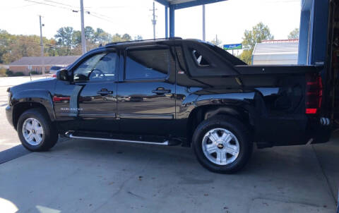 2009 Chevrolet Avalanche for sale at Mac's Auto Sales in Camden SC