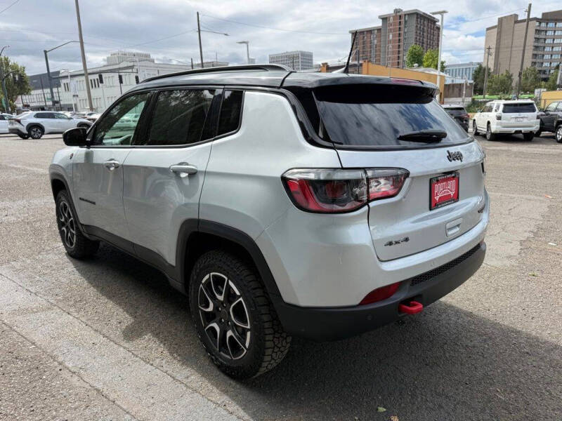 2025 Jeep Compass Trailhawk