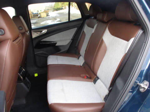 2023 Volkswagen ID.4 Pro