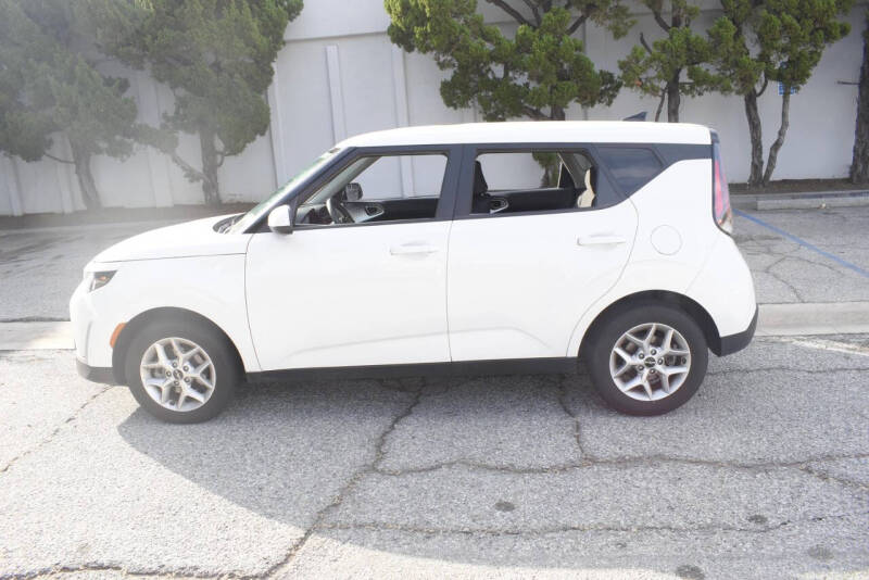 2024 Kia Soul LX