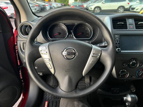 2019 Nissan Versa SV
