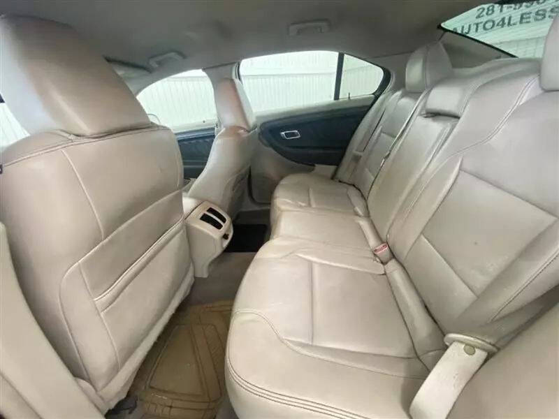 2010 Ford Taurus SEL