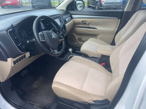 2014 Mitsubishi Outlander SE