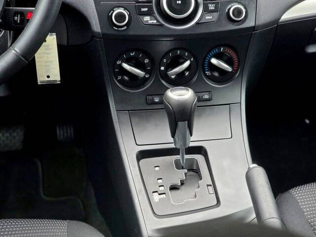 2012 Mazda MAZDA3 i Touring