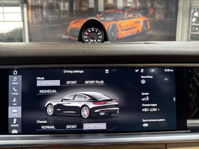 2017 Porsche Panamera Turbo