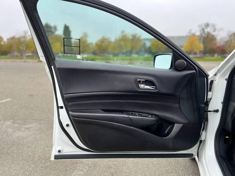 2018 Acura ILX