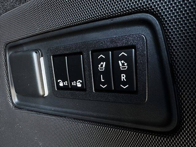 2022 Cadillac Escalade ESV Sport Platinum