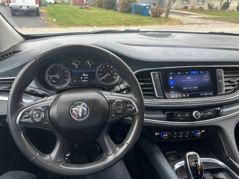 2020 Buick Enclave Essence