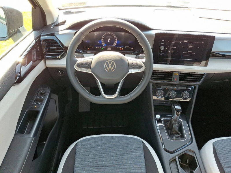 2025 Volkswagen Taos S