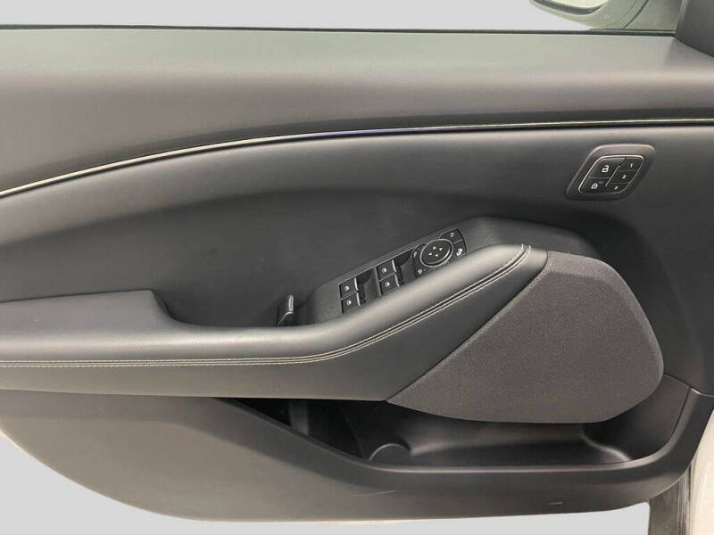 2021 Ford Mustang Mach-E Select