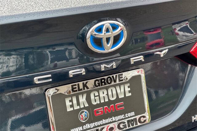 2021 Toyota Camry Hybrid XLE