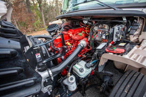 2015 Freightliner M2 106