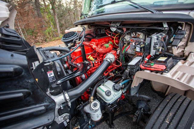 2015 Freightliner M2 106