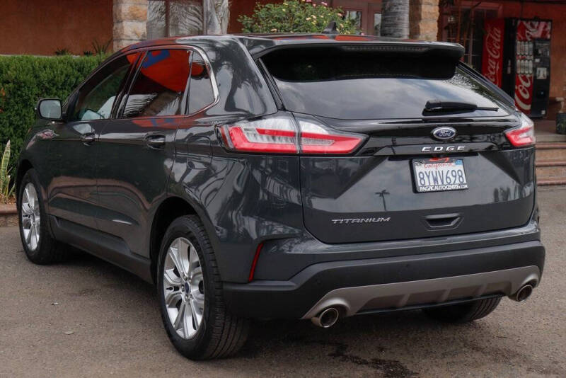 2021 Ford Edge Titanium