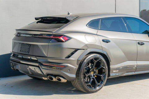 2024 Lamborghini Urus Performante