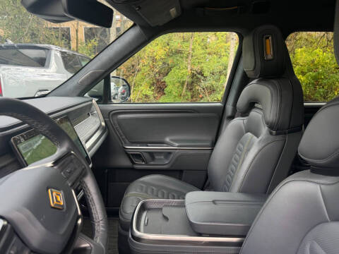 2024 Rivian R1S Launch Edition