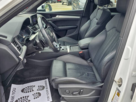 2020 Audi Q5 quattro Titanium Premium 45 TFSI