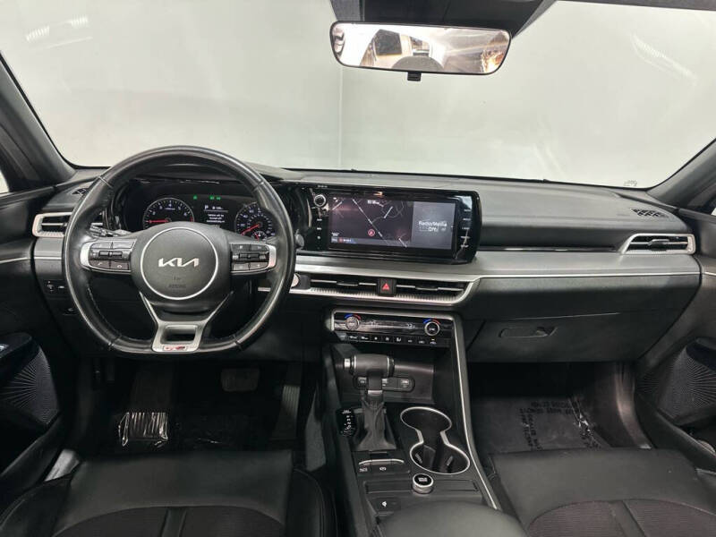 2022 Kia K5