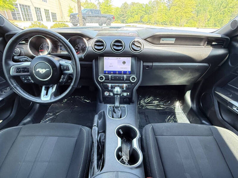 2022 Ford Mustang EcoBoost