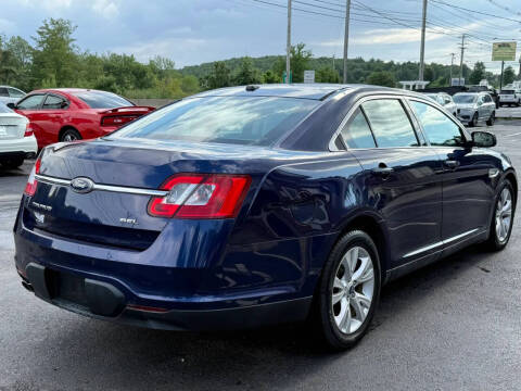 2011 Ford Taurus SEL