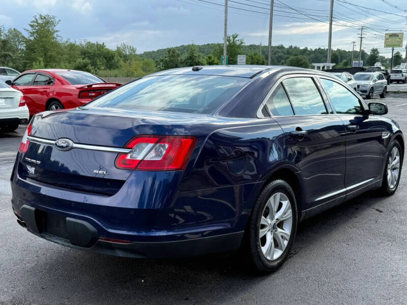 2011 Ford Taurus SEL