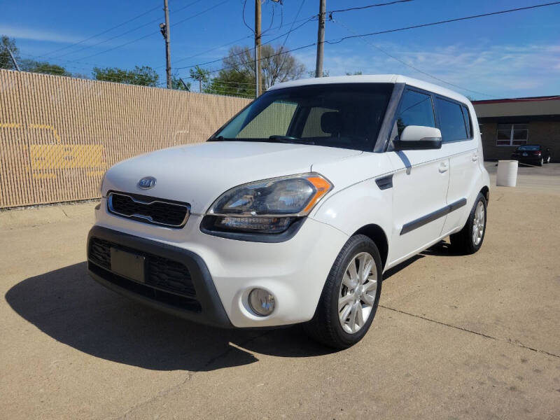 2012 Kia Soul +